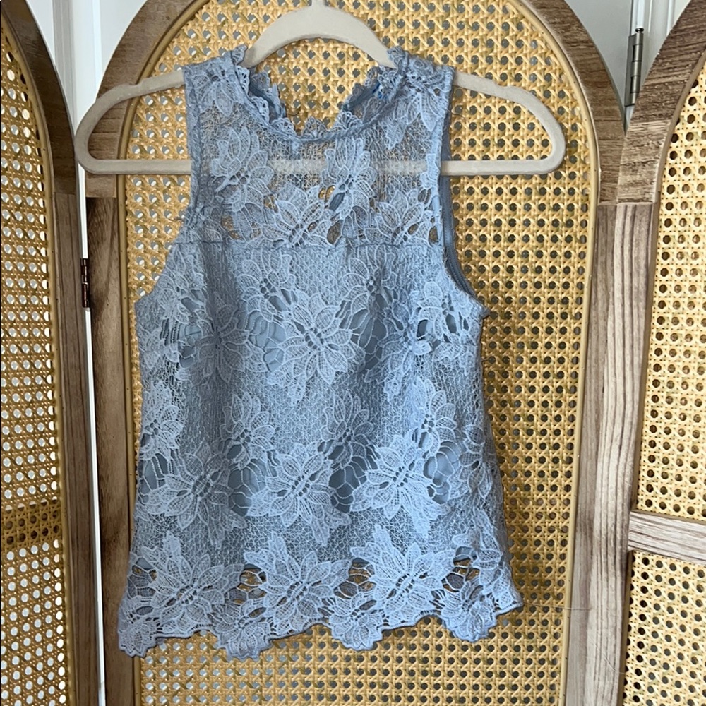 Elegant Lace Sleeveless Top - Blue